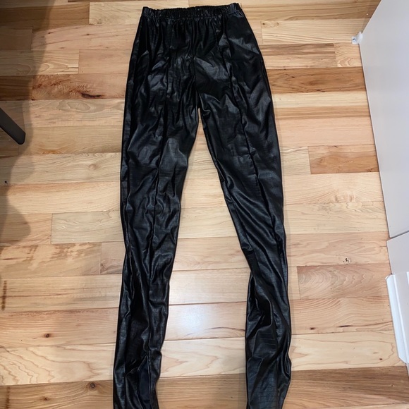 Black faux leather pants - pretty little thing - Picture 1 of 3